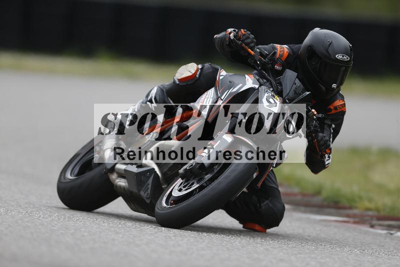 Archiv-2025/06 18.04.2025 Speer Racing ADR/Gruppe gelb/90